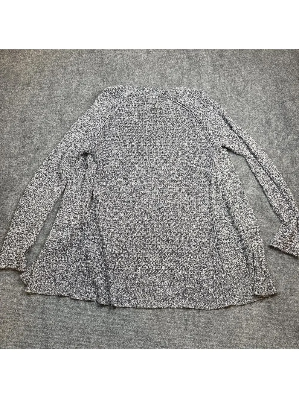 C.A.S.L.O.N. Women's Size Small Gray & White Speckled Knit Cardigan Sweater